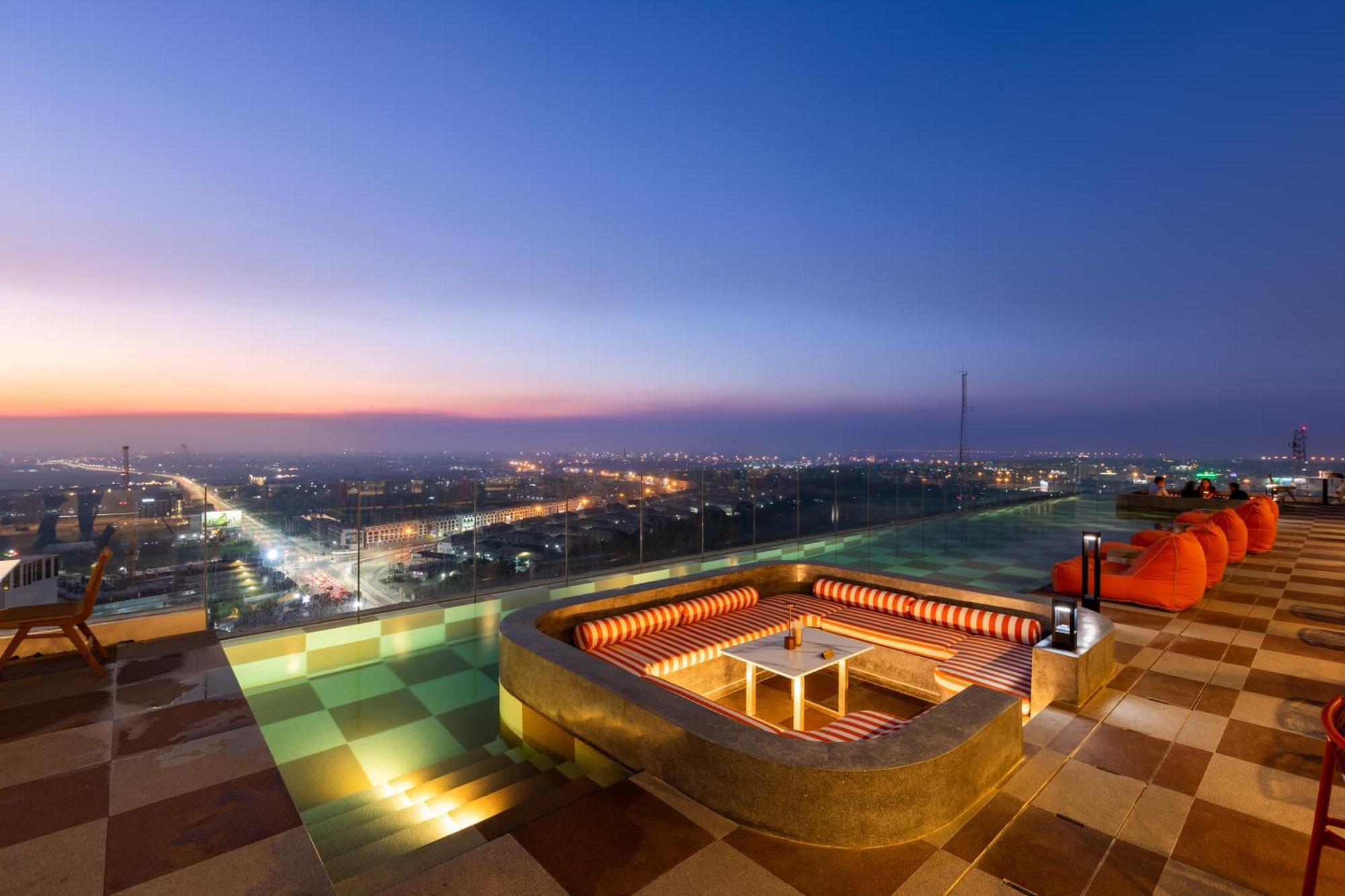 Centara Ayutthaya Hotel Bagian luar foto