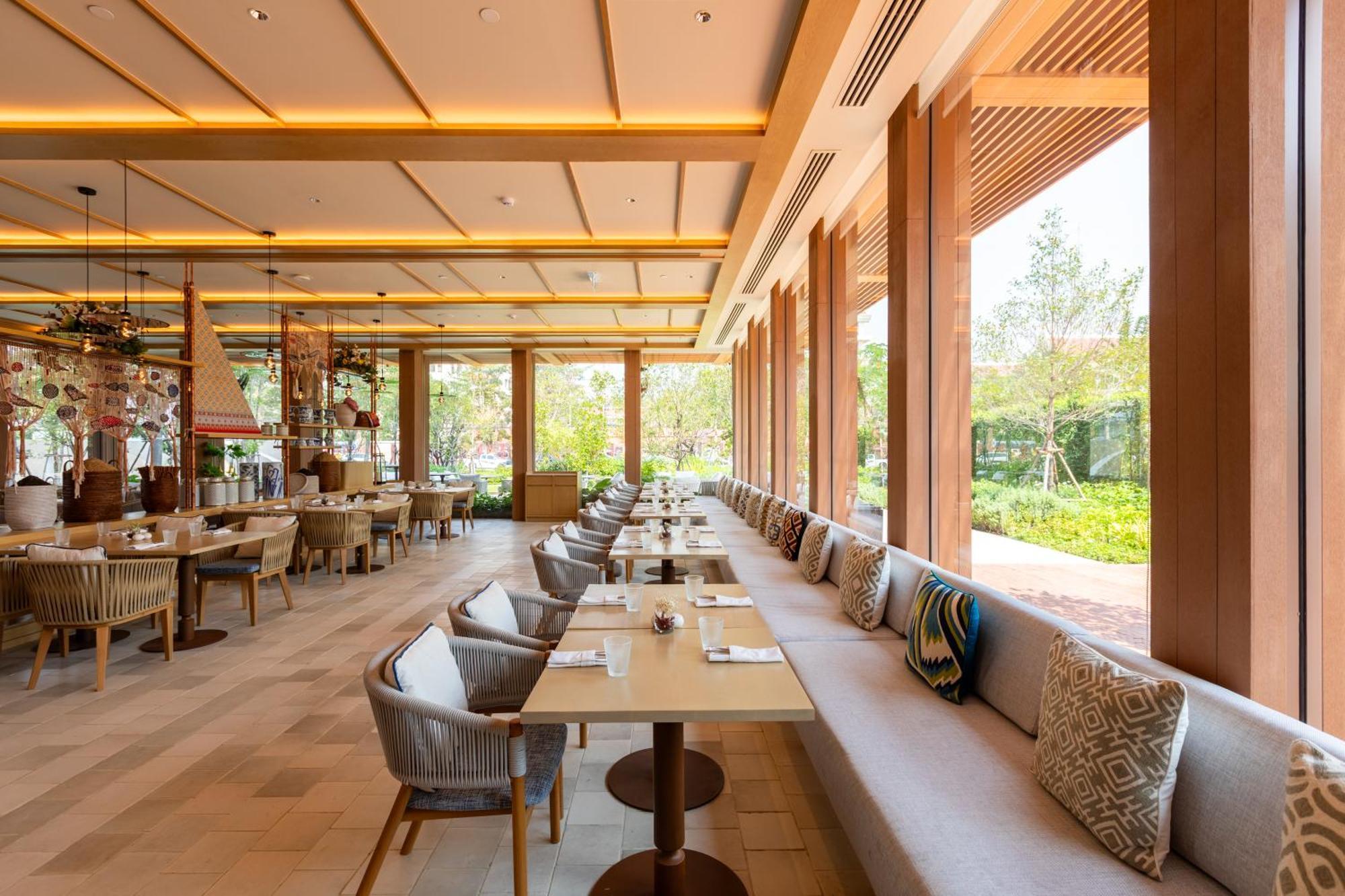 Centara Ayutthaya Hotel Bagian luar foto