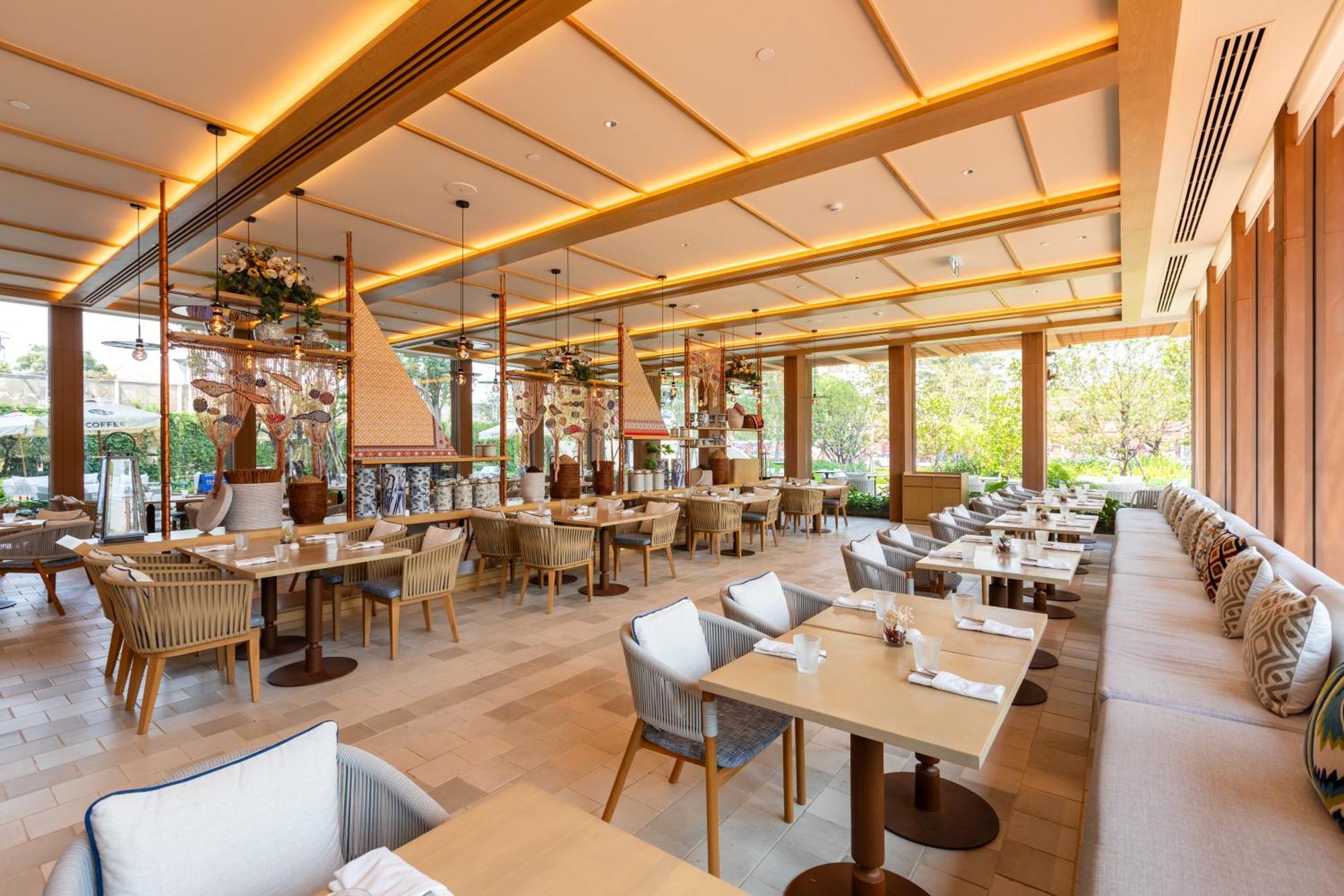 Centara Ayutthaya Hotel Bagian luar foto